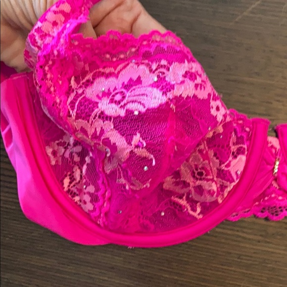 Bra - Picture 2 of 4